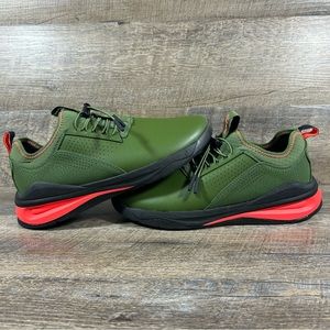 Clove Shoes Juniper Berry Green Limited Edition Nursing Sneakers W 9.5/ M 8